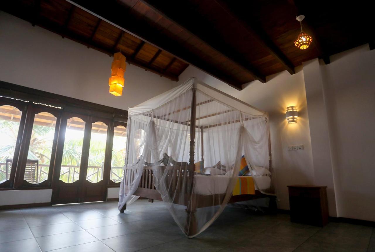 Aussie Swiss Weligama Hotel Kültér fotó