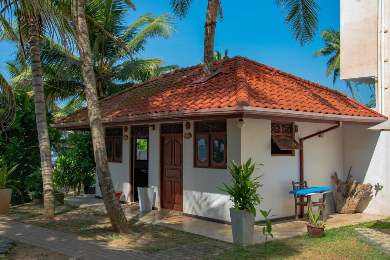 Aussie Swiss Weligama Hotel Kültér fotó