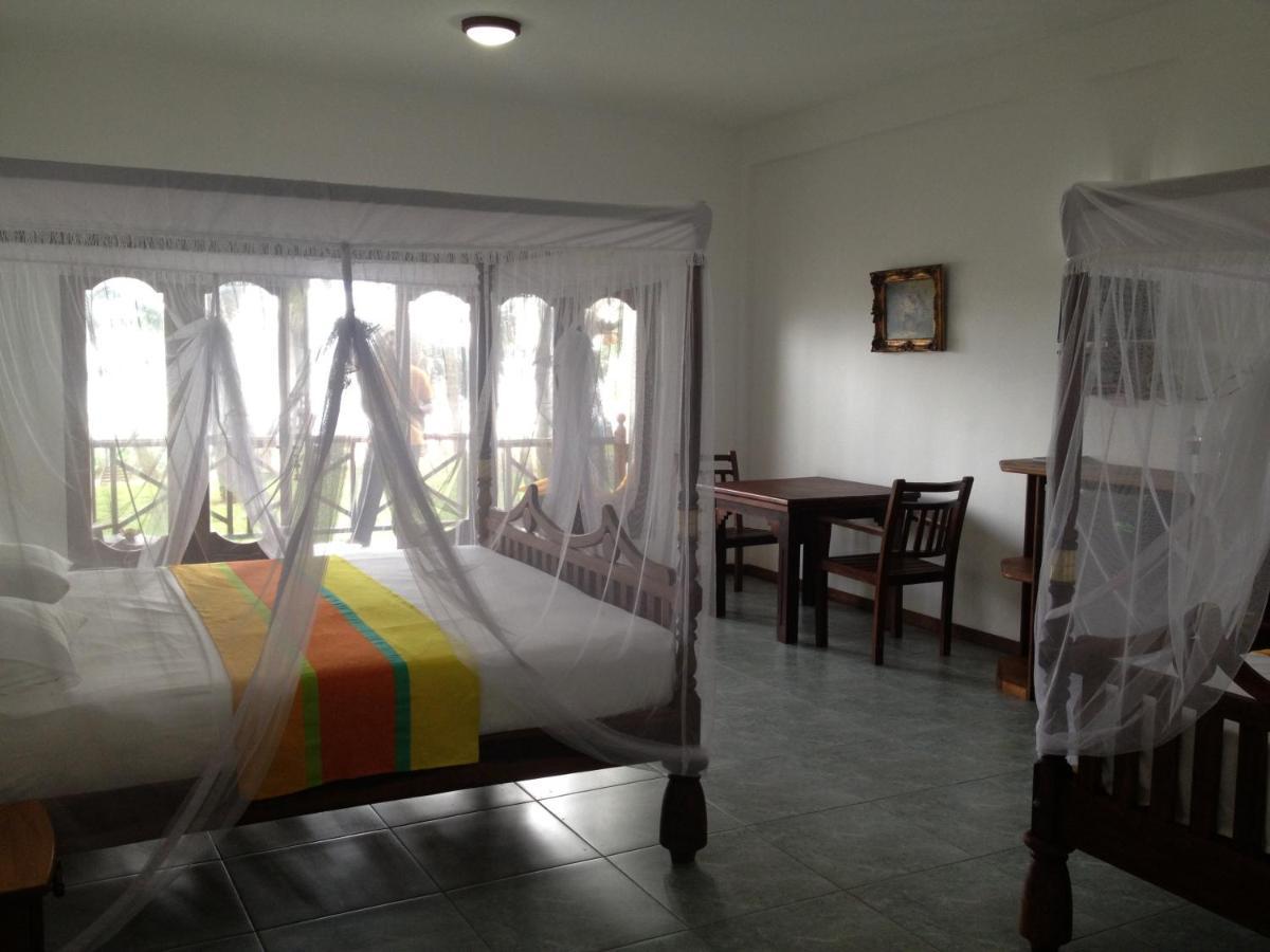 Aussie Swiss Weligama Hotel Kültér fotó