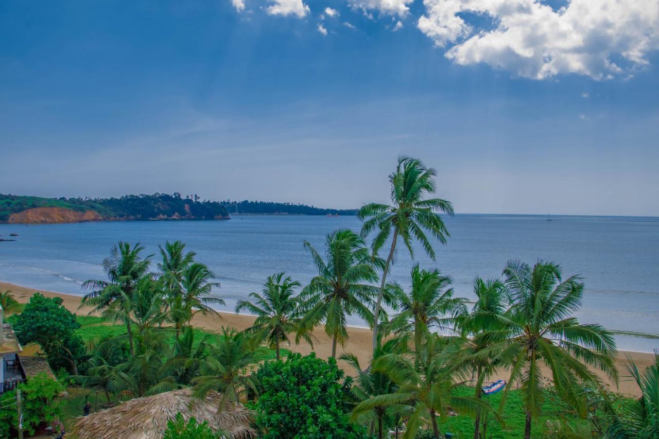Aussie Swiss Weligama Hotel Kültér fotó
