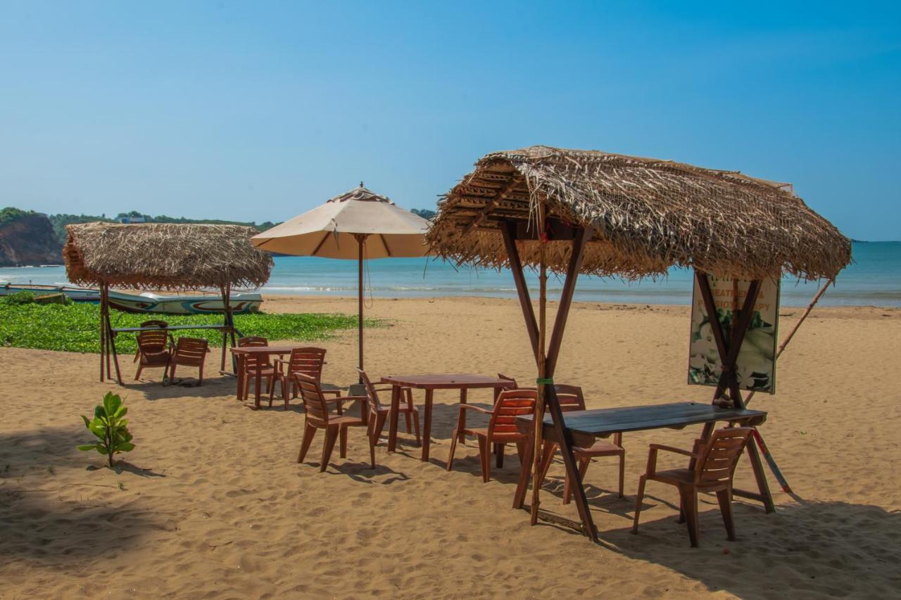 Aussie Swiss Weligama Hotel Kültér fotó