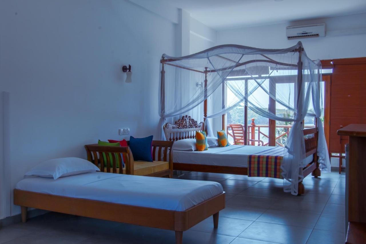 Aussie Swiss Weligama Hotel Kültér fotó