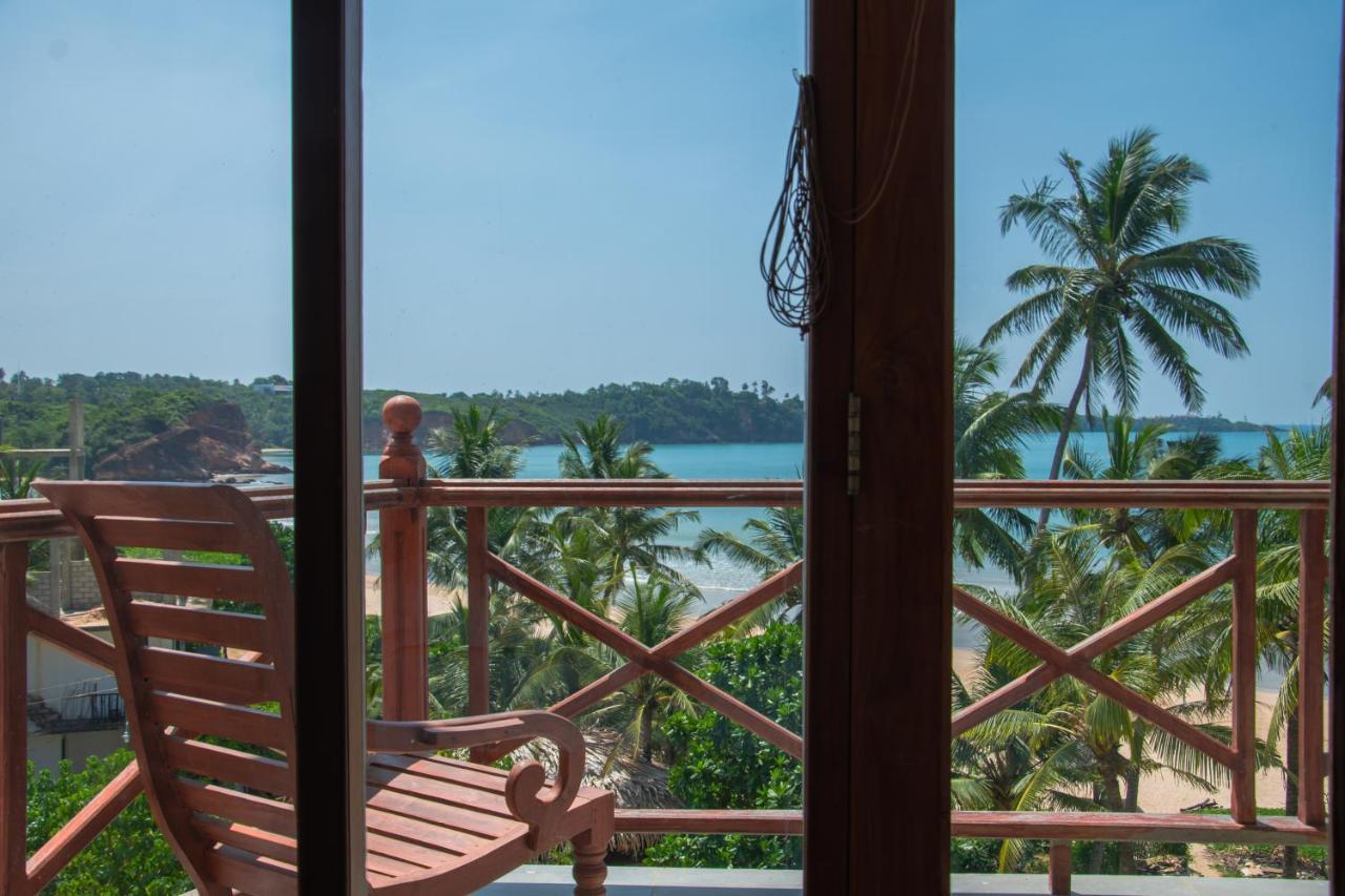 Aussie Swiss Weligama Hotel Kültér fotó