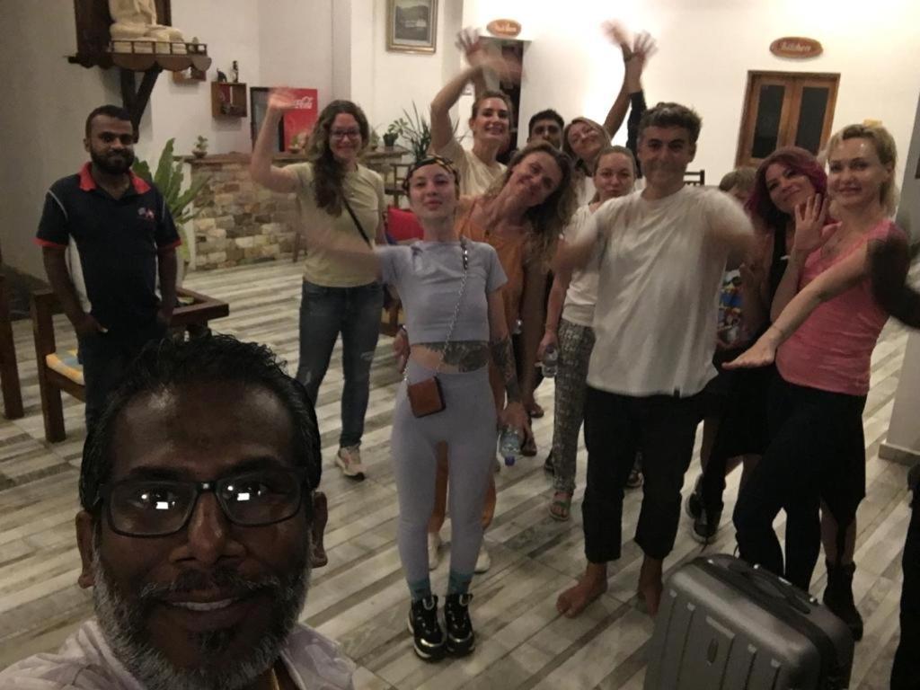 Aussie Swiss Weligama Hotel Kültér fotó