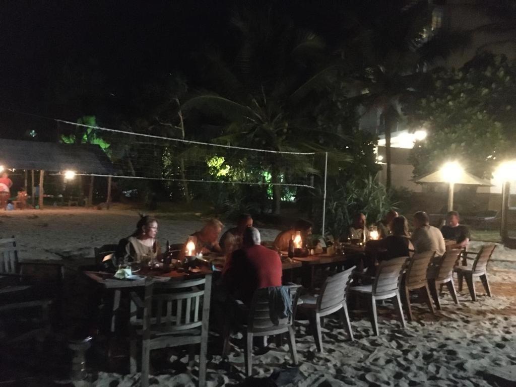 Aussie Swiss Weligama Hotel Kültér fotó