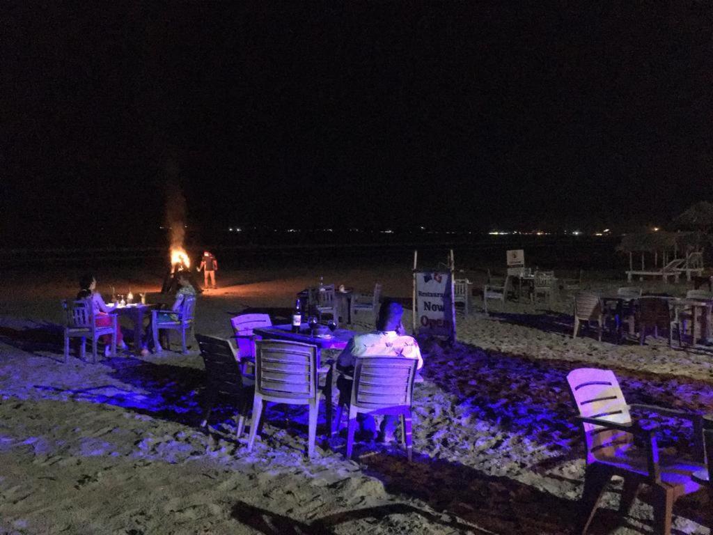 Aussie Swiss Weligama Hotel Kültér fotó