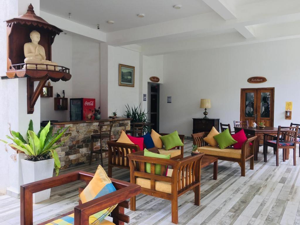Aussie Swiss Weligama Hotel Kültér fotó