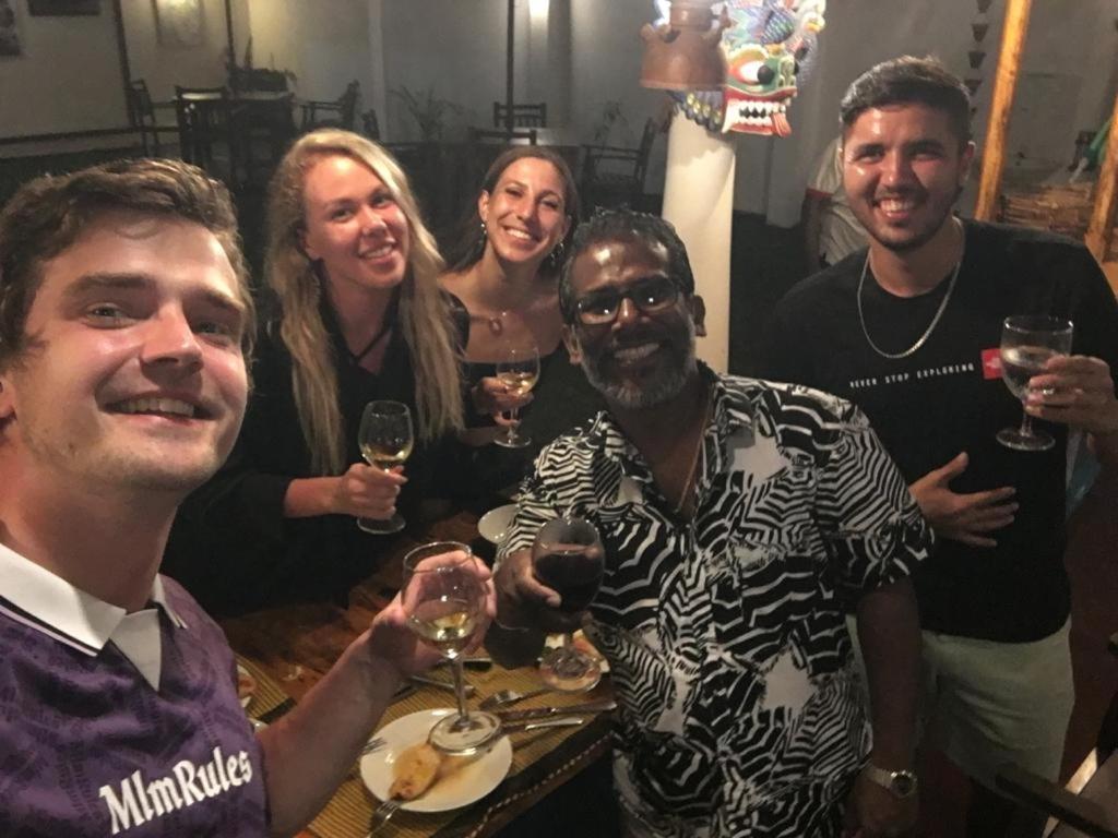 Aussie Swiss Weligama Hotel Kültér fotó